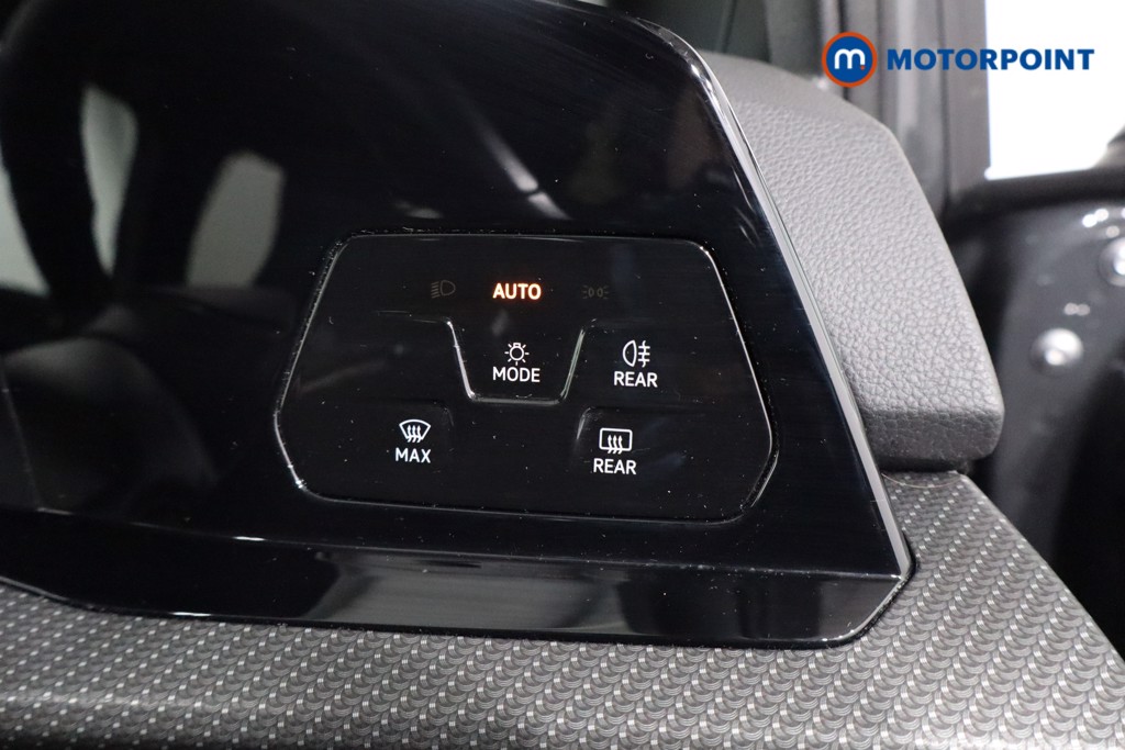 Volkswagen Golf R-Line Automatic Petrol Hatchback - Stock Number (1617136) - 20th supplementary image