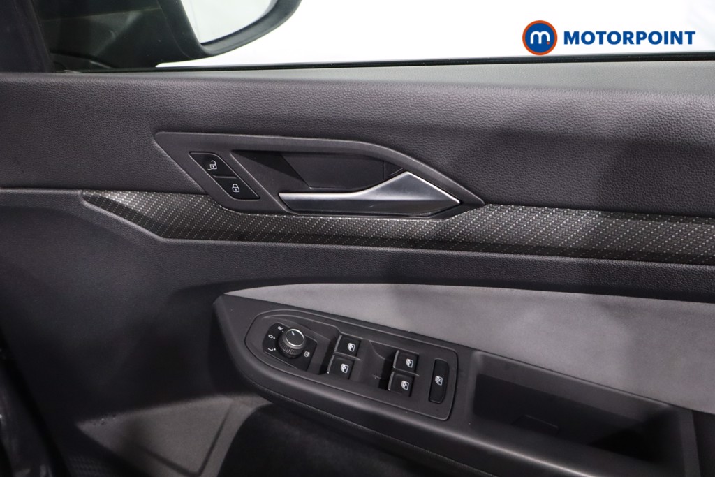 Volkswagen Golf R-Line Automatic Petrol Hatchback - Stock Number (1617136) - 21st supplementary image