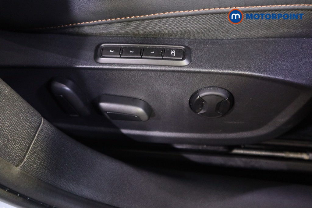 Cupra Formentor VZ2 Automatic Petrol Plug-In Hybrid SUV - Stock Number (1617169) - 16th supplementary image