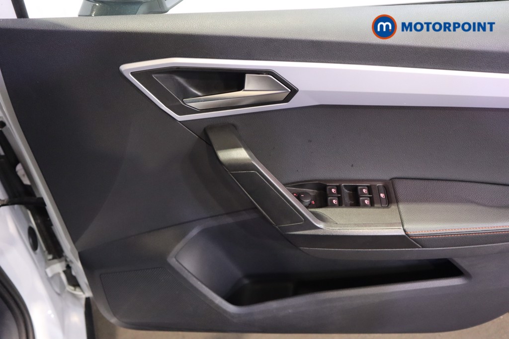Seat Arona Fr Sport Automatic Petrol SUV - Stock Number (1617273) - 9th supplementary image