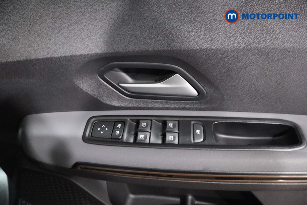 Dacia Sandero Stepway Extreme Manual Petrol-Lpg Hatchback - Stock Number (1617577) - 23rd supplementary image