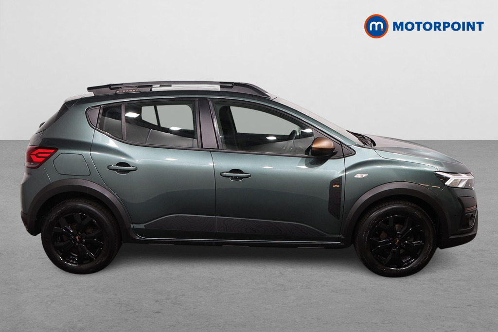 Dacia Sandero Stepway Extreme Manual Petrol-Lpg Hatchback - Stock Number (1617577) - Drivers side