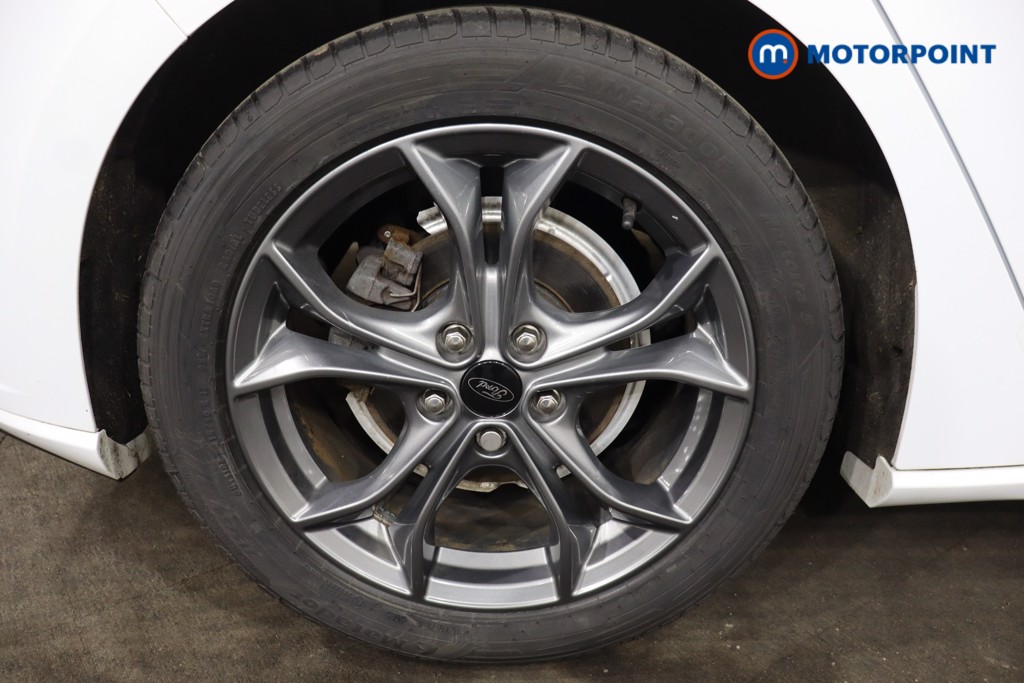 Ford Focus St-Line Edition Manual Petrol Hatchback - Stock Number (1617720) - 24th supplementary image