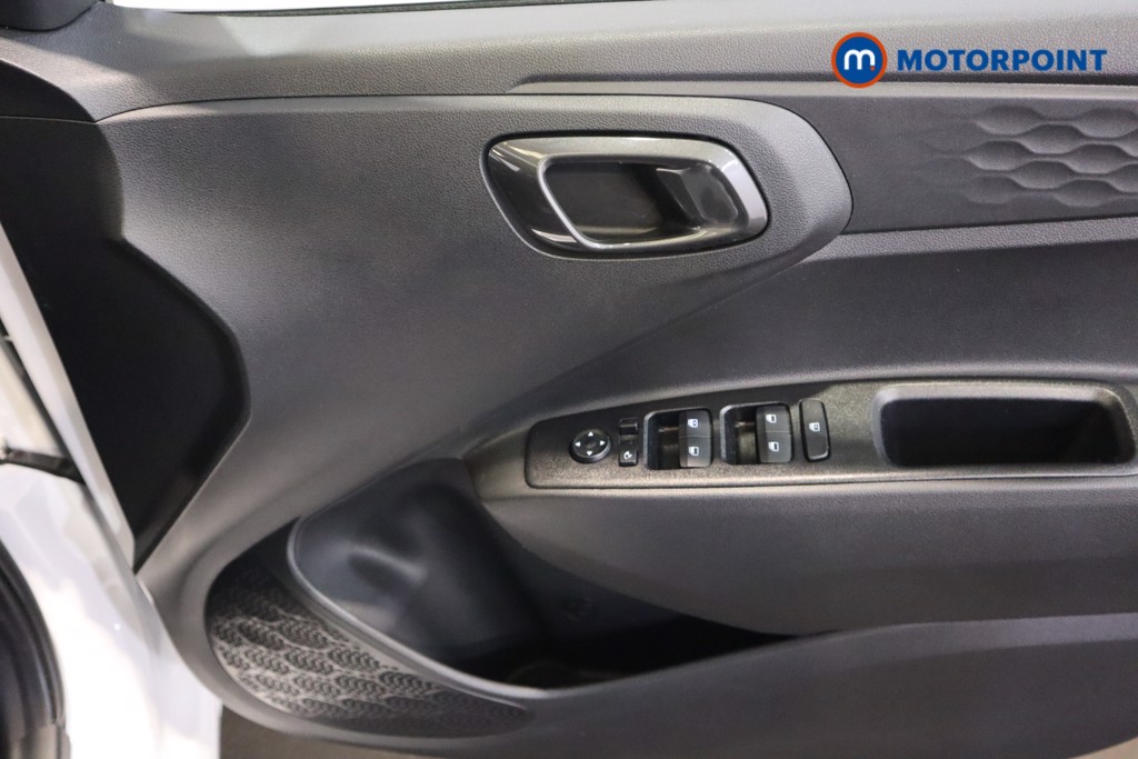 Hyundai I10 Premium Manual Petrol Hatchback - Stock Number (1618478) - 10th supplementary image