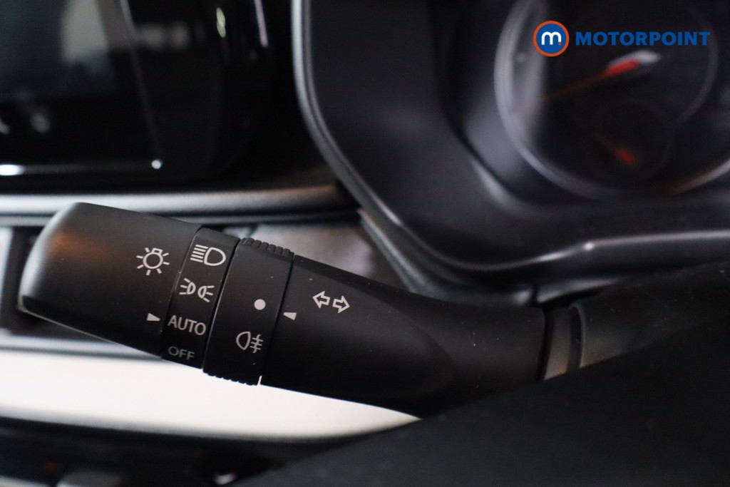 Suzuki Swift Motion Automatic Petrol Hatchback - Stock Number (1618910) - 20th supplementary image