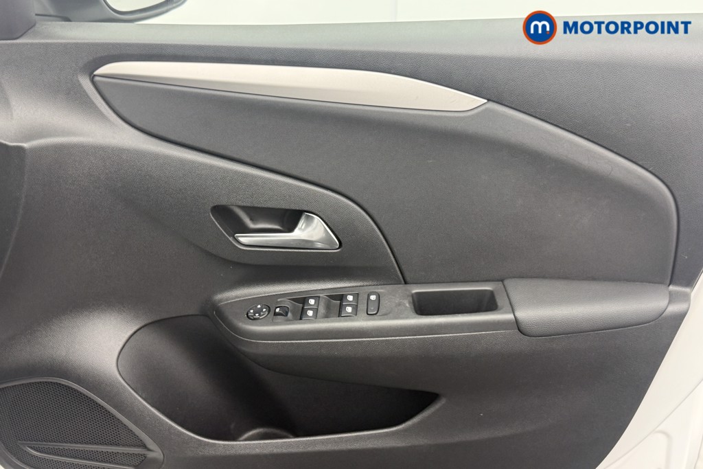 Vauxhall Corsa SE Manual Petrol Hatchback - Stock Number (1592678) - 15th supplementary image