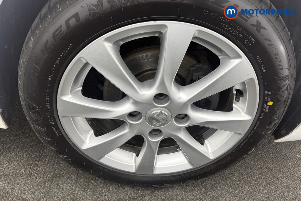 Vauxhall Corsa SE Manual Petrol Hatchback - Stock Number (1592678) - 28th supplementary image