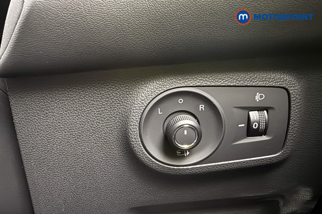 Mg Motor Uk ZS Exclusive Manual Petrol SUV - Stock Number (1596151) - 17th supplementary image