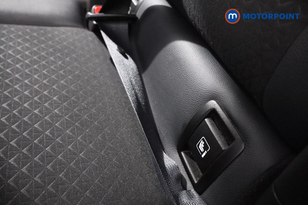 Nissan Juke N-Connecta Manual Petrol SUV - Stock Number (1602152) - 16th supplementary image