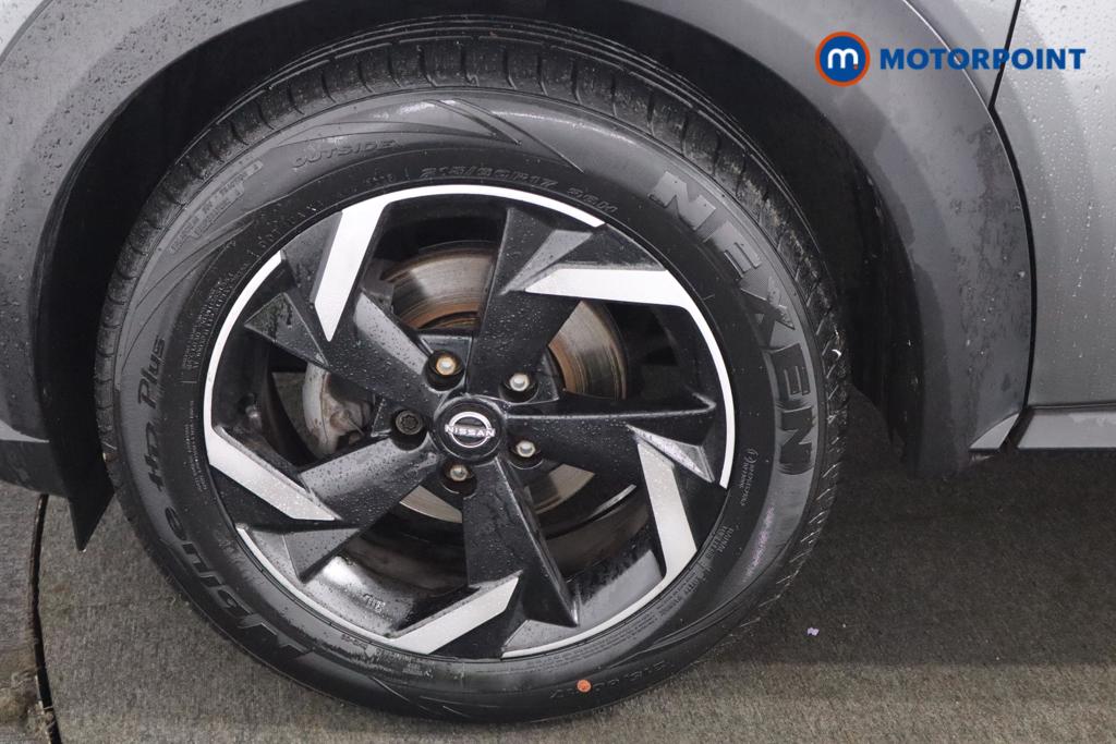 Nissan Juke N-Connecta Manual Petrol SUV - Stock Number (1602152) - 20th supplementary image