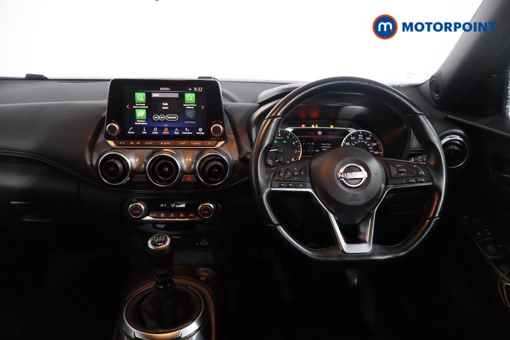 Nissan Juke N-Connecta Manual Petrol SUV - Stock Number (1602152) - 1st supplementary image