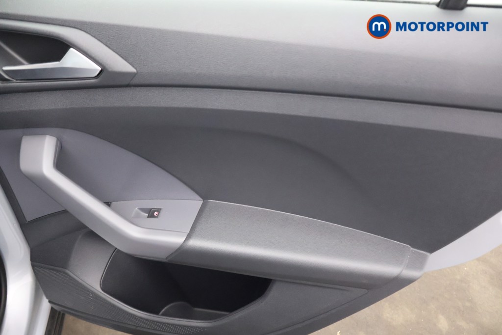 Volkswagen T-Cross SE Manual Petrol SUV - Stock Number (1605943) - 17th supplementary image