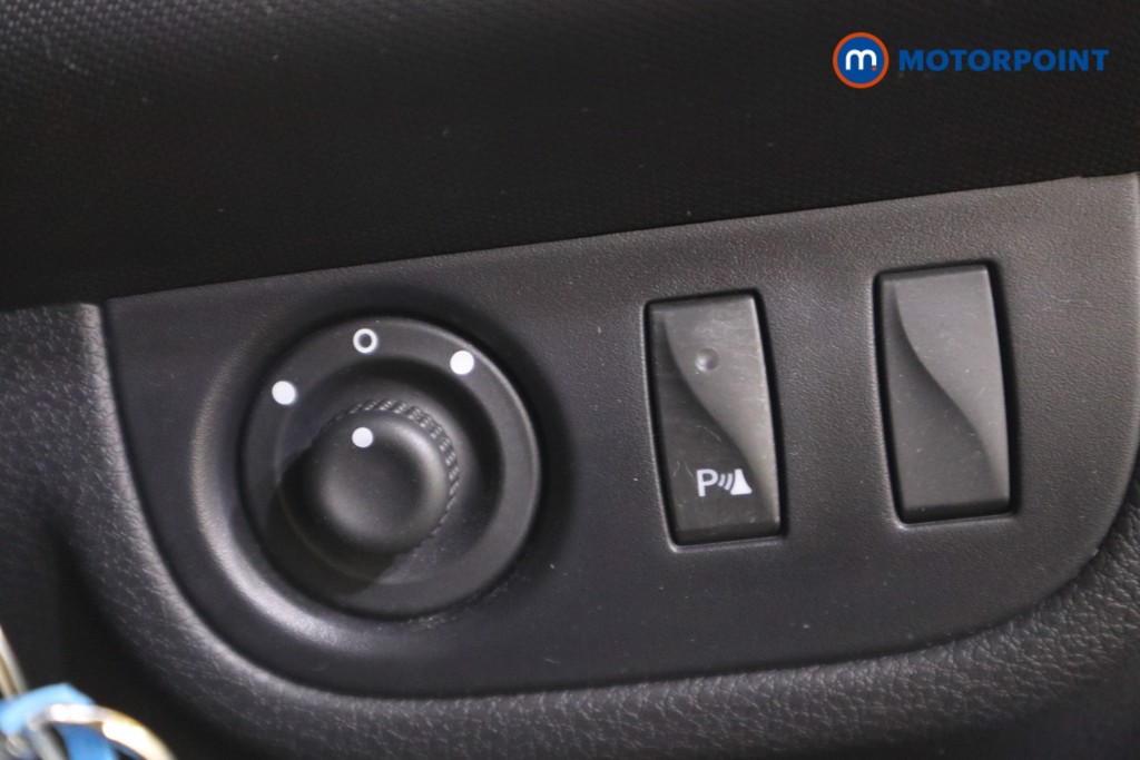 Dacia Sandero Comfort Manual Petrol Hatchback - Stock Number (1606449) - 10th supplementary image