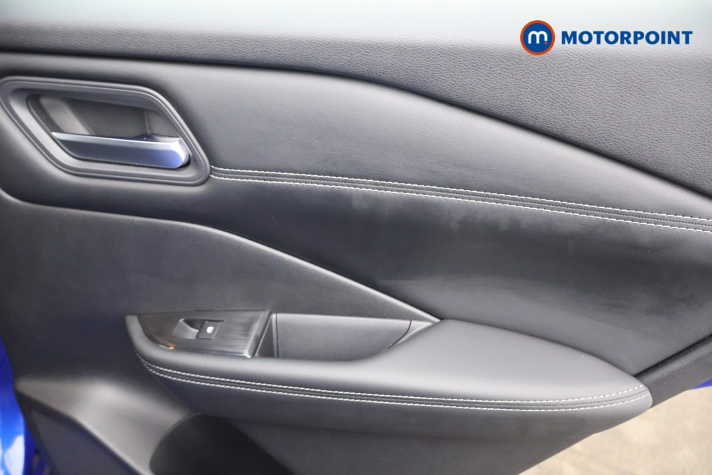 Nissan Qashqai Acenta Premium Manual Petrol SUV - Stock Number (1608498) - 17th supplementary image