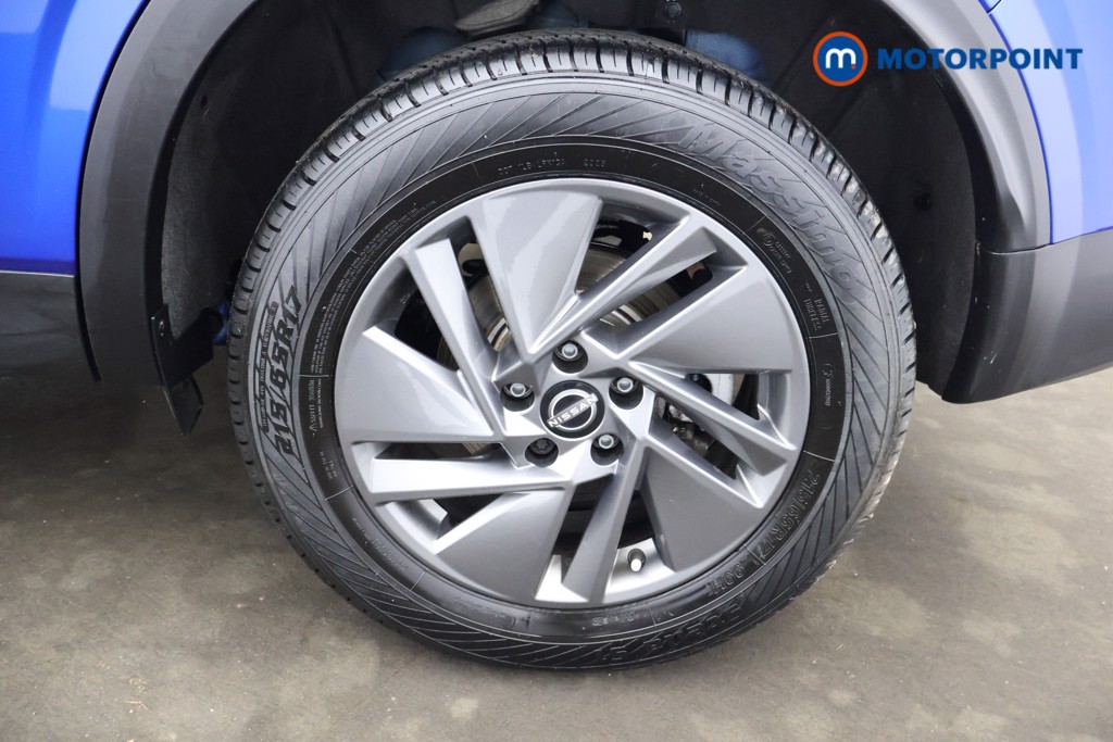 Nissan Qashqai Acenta Premium Manual Petrol SUV - Stock Number (1608498) - 24th supplementary image