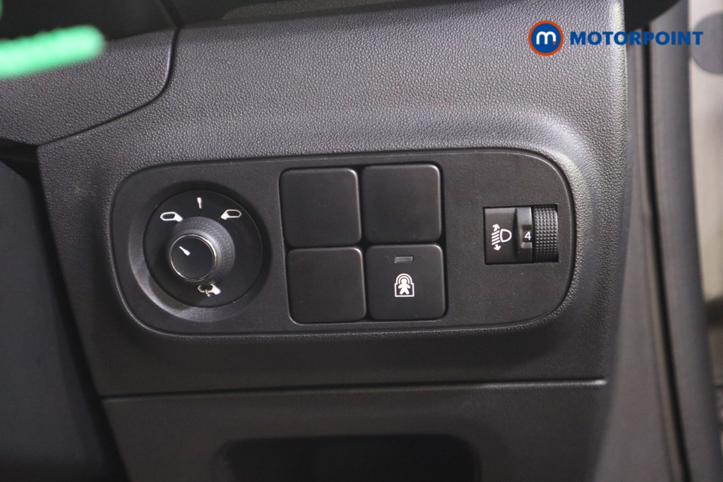 Citroen C3 Plus Manual Petrol Hatchback - Stock Number (1608646) - 9th supplementary image