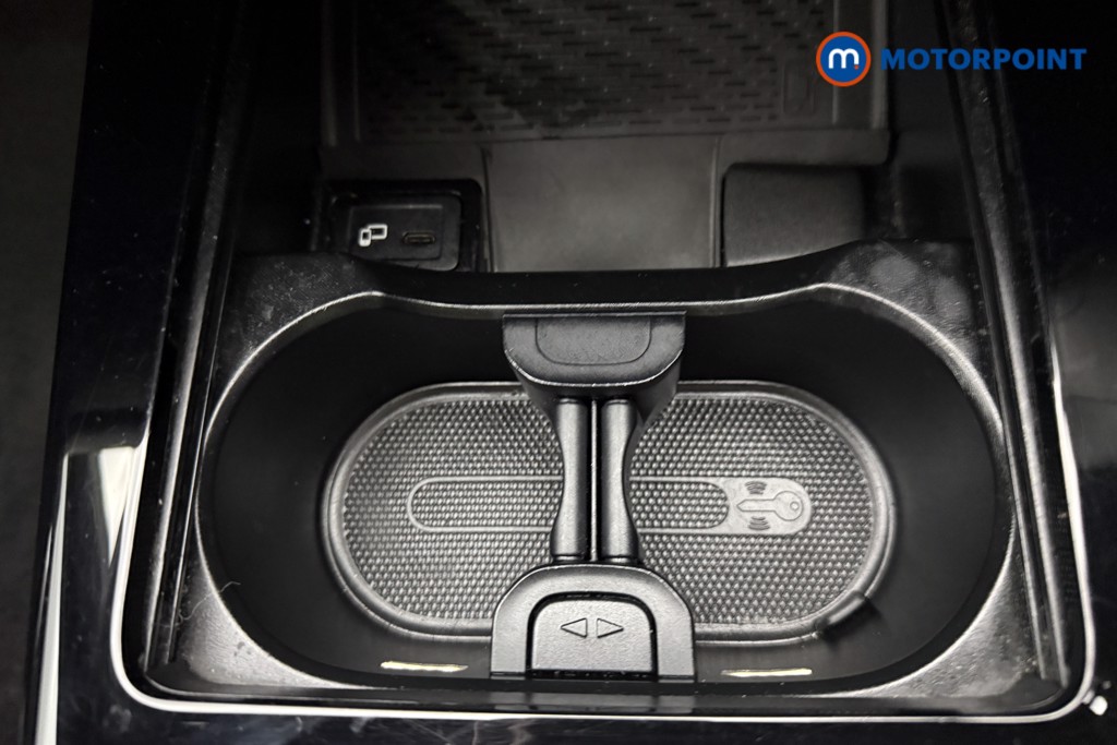 Mercedes-Benz A Class Amg Line Automatic Petrol Hatchback - Stock Number (1609187) - 15th supplementary image