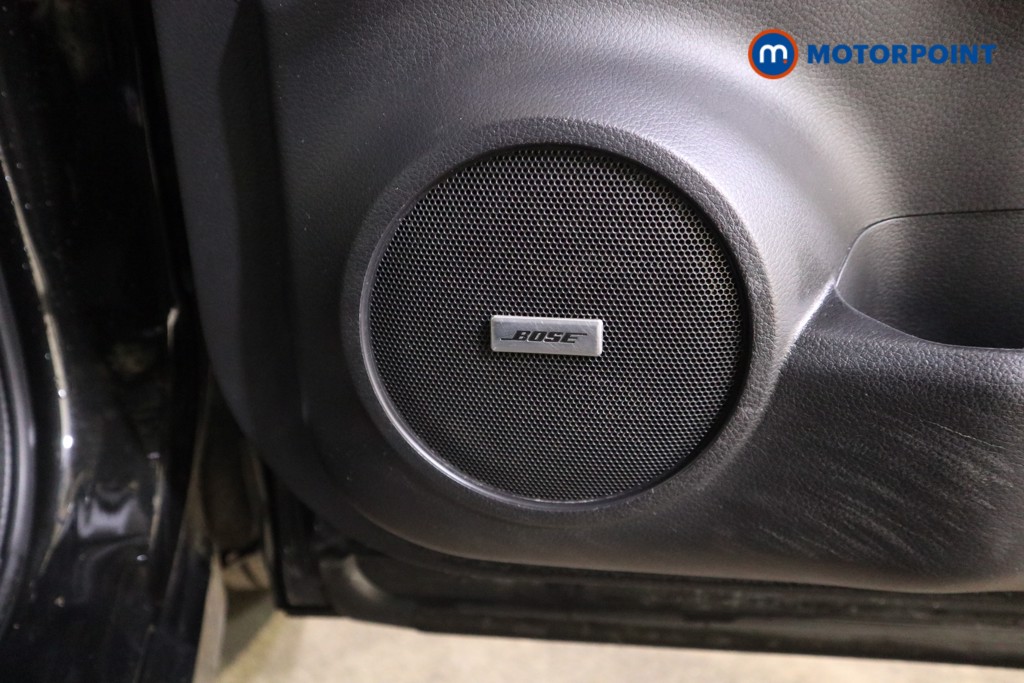 Nissan Qashqai Tekna Manual Petrol SUV - Stock Number (1609856) - 19th supplementary image