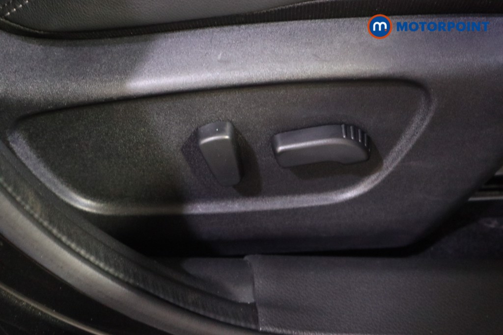 Nissan Qashqai Tekna Manual Petrol SUV - Stock Number (1609856) - 20th supplementary image