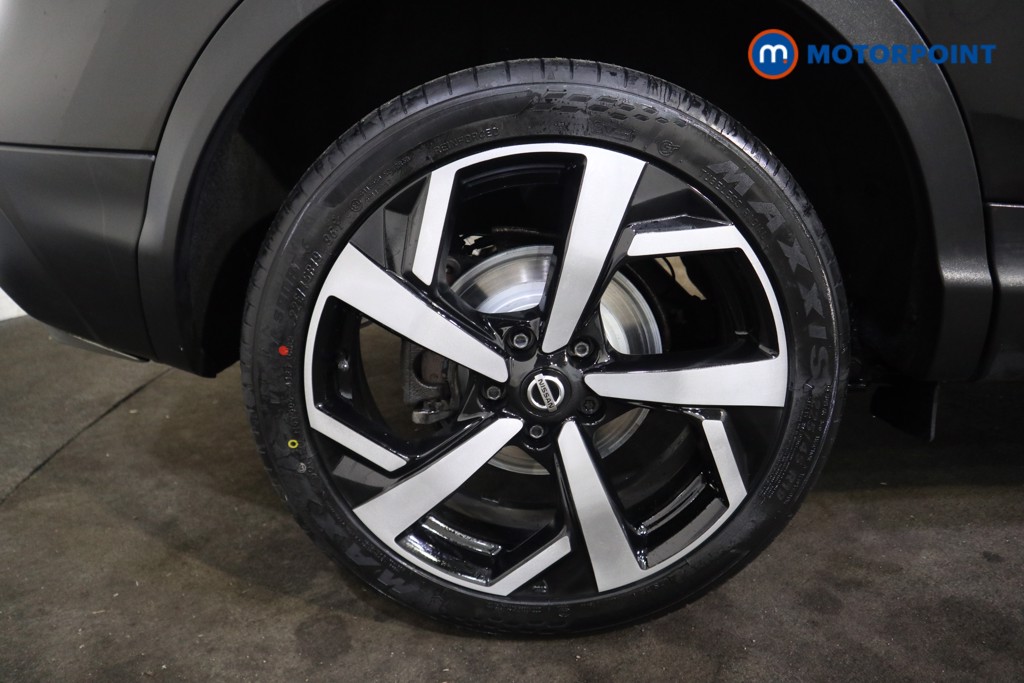 Nissan Qashqai Tekna Manual Petrol SUV - Stock Number (1609856) - 28th supplementary image