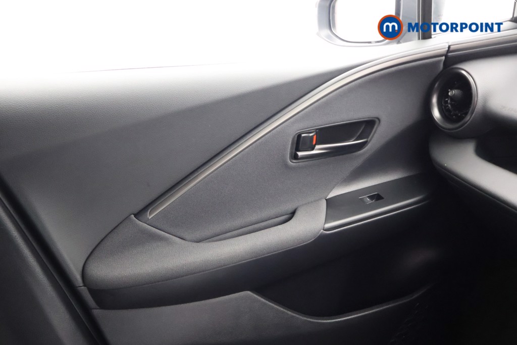 Toyota C-Hr Design Automatic Petrol Plug-In Hybrid SUV - Stock Number (1610245) - 11th supplementary image