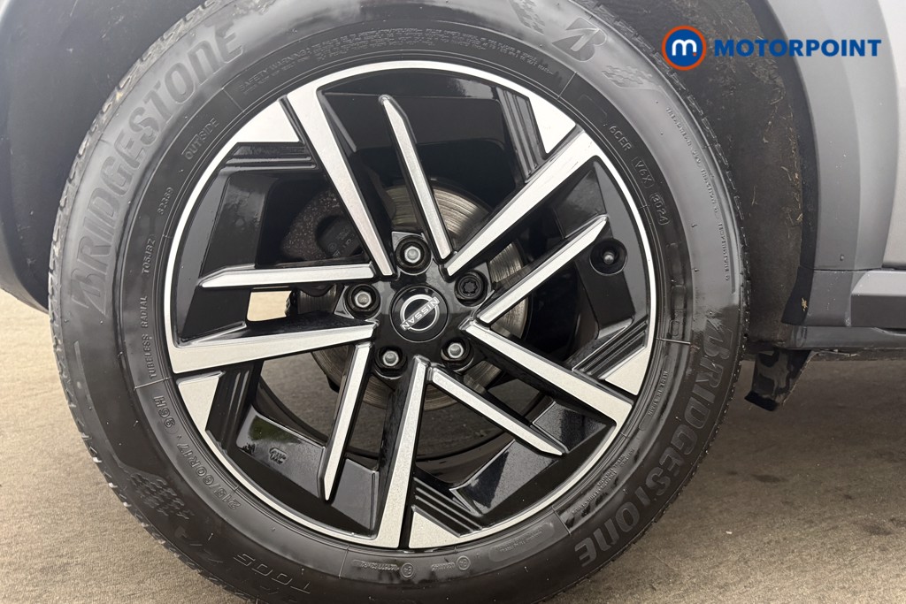 Nissan Juke N-Connecta Manual Petrol SUV - Stock Number (1610398) - 10th supplementary image