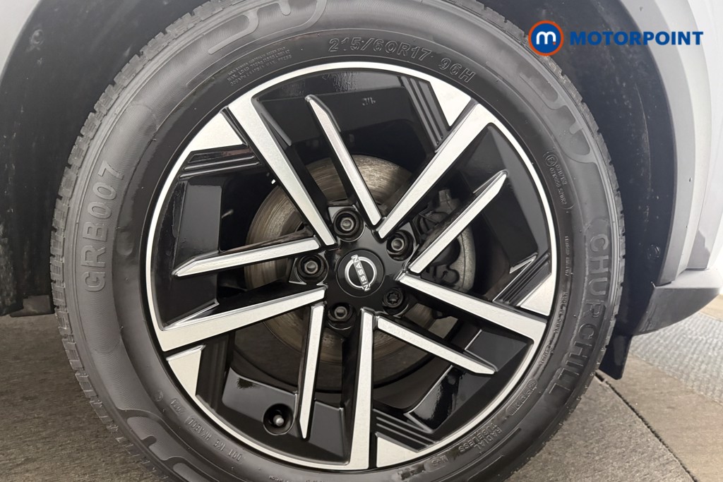 Nissan Juke N-Connecta Manual Petrol SUV - Stock Number (1610398) - 11th supplementary image