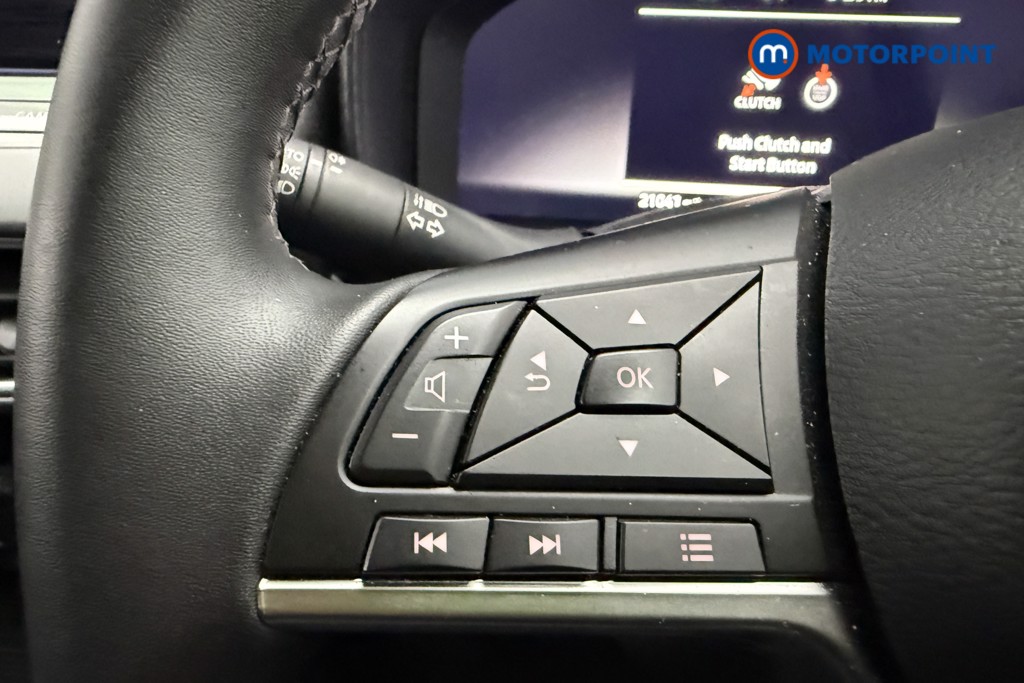 Nissan Juke N-Connecta Manual Petrol SUV - Stock Number (1610398) - 14th supplementary image