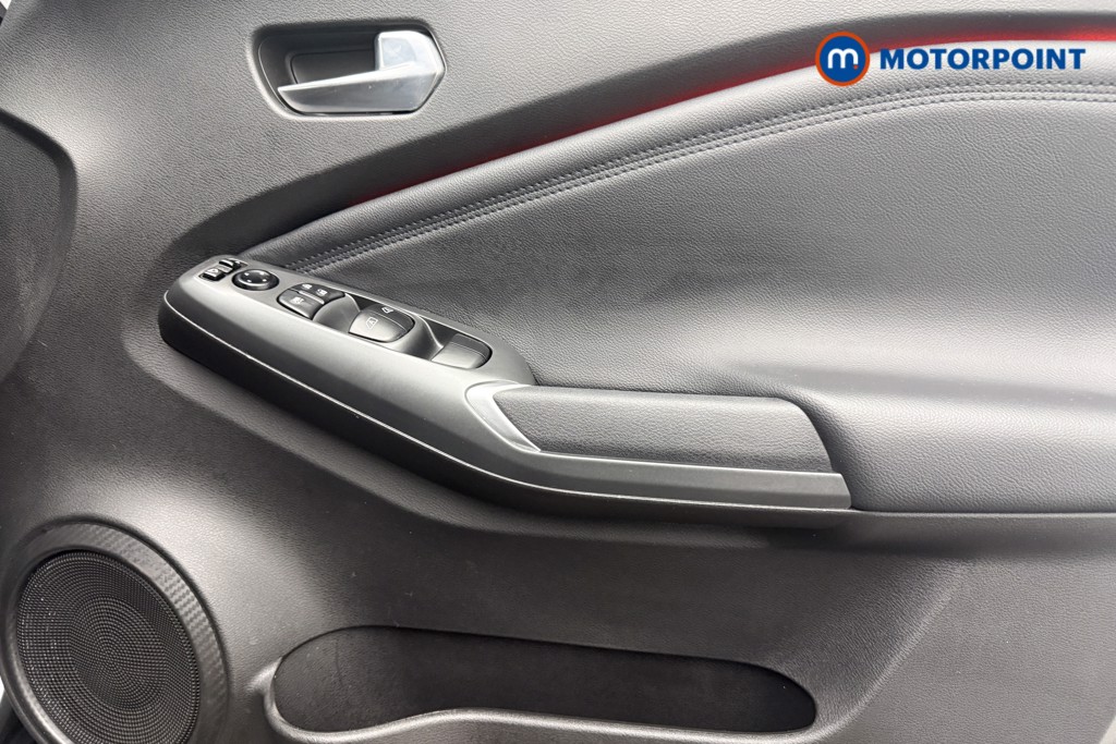 Nissan Juke N-Connecta Manual Petrol SUV - Stock Number (1610398) - 18th supplementary image