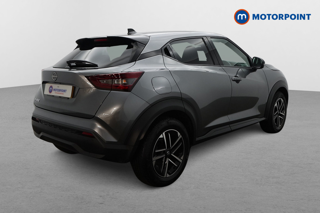 Nissan Juke N-Connecta Manual Petrol SUV - Stock Number (1610398) - Drivers side rear corner