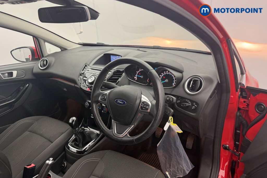 Ford Fiesta Titanium Manual Petrol Hatchback - Stock Number (1611302) - 3rd supplementary image