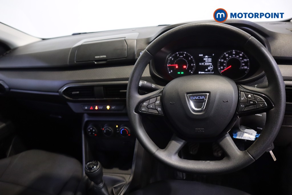 Dacia Sandero Essential Manual Petrol Hatchback - Stock Number (1612120) - 1st supplementary image