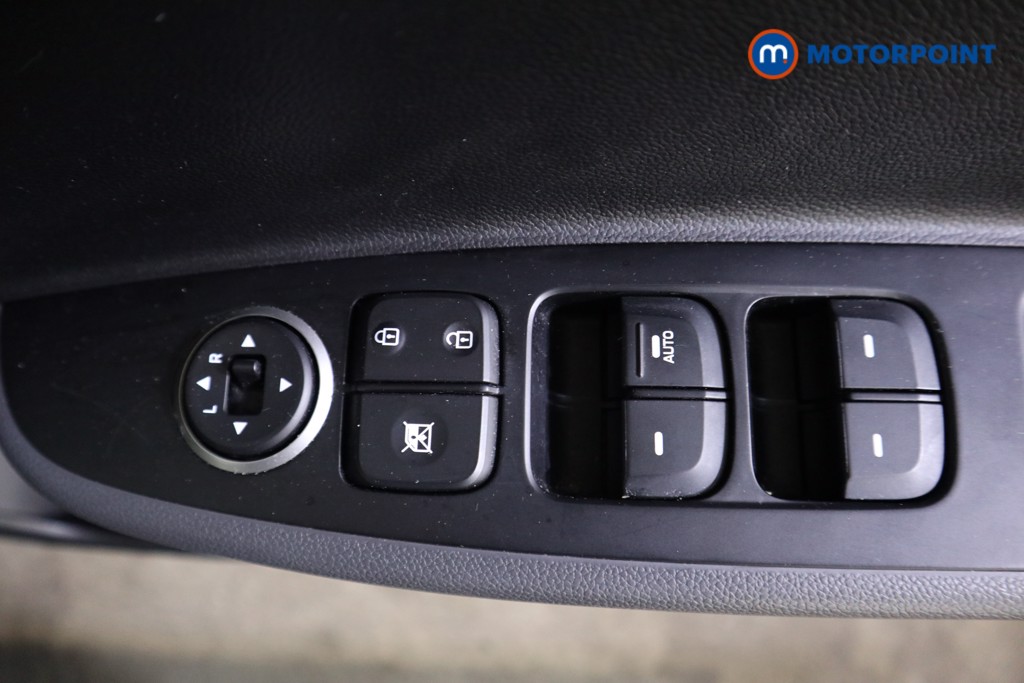 Hyundai I10 Premium Se Manual Petrol Hatchback - Stock Number (1612132) - 17th supplementary image