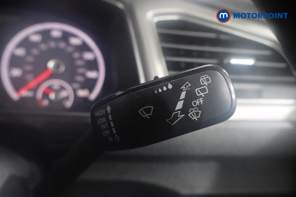 Volkswagen T-Roc SE Manual Petrol SUV - Stock Number (1612308) - 9th supplementary image