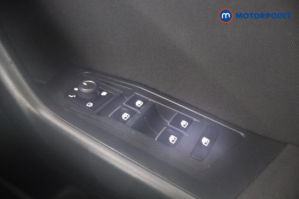 Volkswagen T-Roc SE Manual Petrol SUV - Stock Number (1612308) - 11th supplementary image