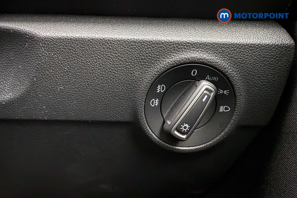 Volkswagen T-Roc Active Automatic Petrol SUV - Stock Number (1612431) - 17th supplementary image