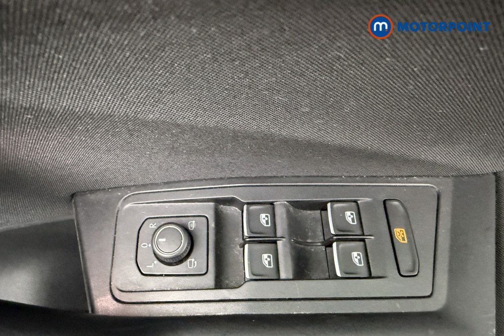 Volkswagen T-Roc Active Automatic Petrol SUV - Stock Number (1612431) - 19th supplementary image