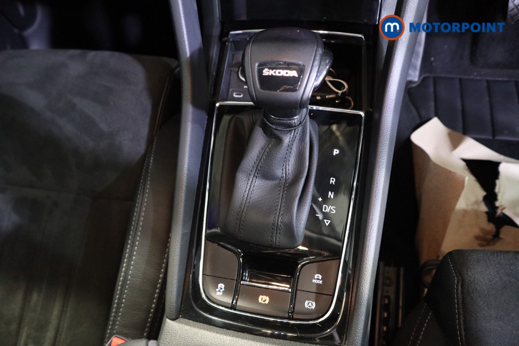 Skoda Karoq Se L Automatic Petrol SUV - Stock Number (1612801) - 9th supplementary image