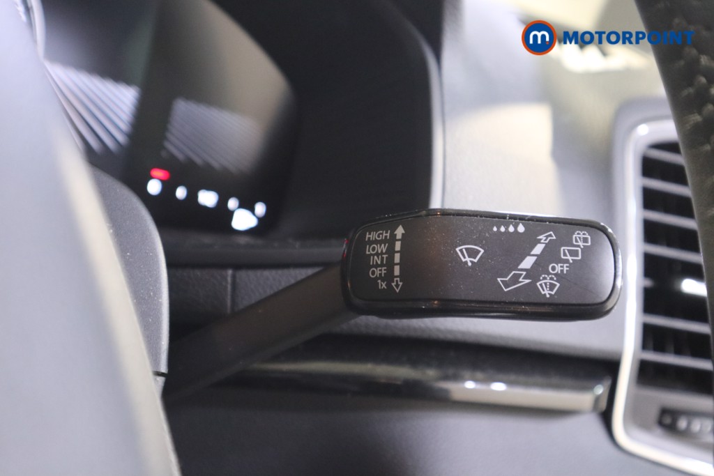 Skoda Karoq Se L Automatic Petrol SUV - Stock Number (1612801) - 12th supplementary image