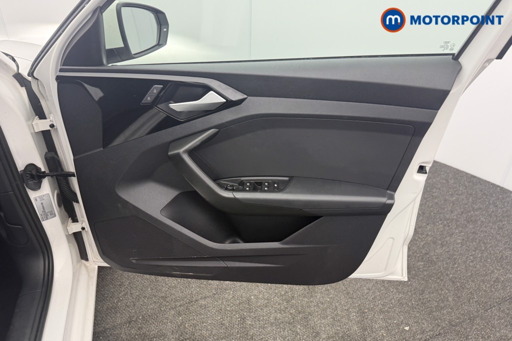 Audi A1 Technik Manual Petrol Hatchback - Stock Number (1612990) - 15th supplementary image