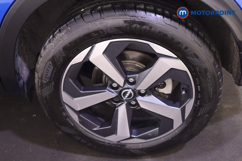 Nissan Qashqai N-Connecta Manual Petrol SUV - Stock Number (1613059) - 19th supplementary image