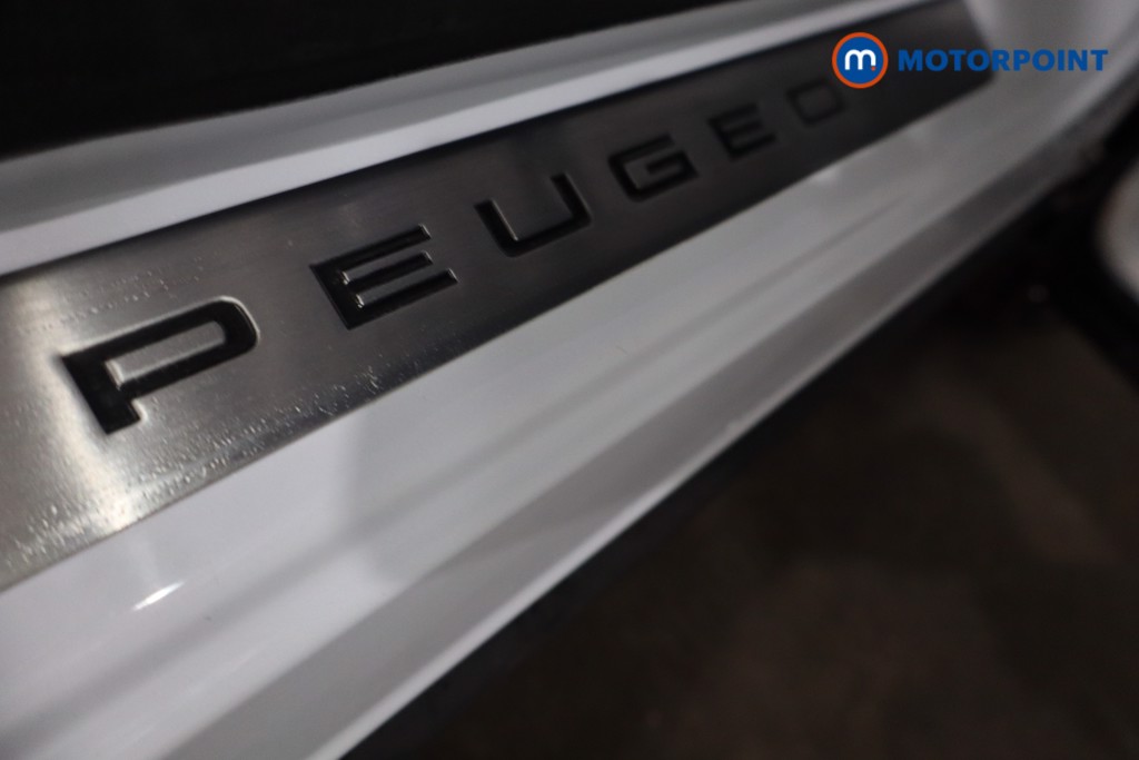 Peugeot 5008 GT Automatic Petrol SUV - Stock Number (1613683) - 25th supplementary image