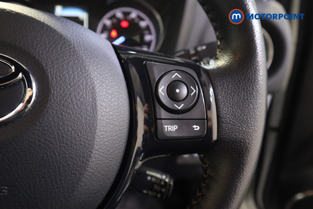 Toyota Yaris Excel Automatic Petrol-Electric Hybrid Hatchback - Stock Number (1613857) - 6th supplementary image