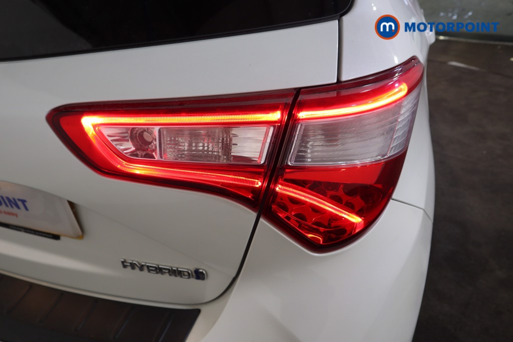 Toyota Yaris Excel Automatic Petrol-Electric Hybrid Hatchback - Stock Number (1613857) - 32nd supplementary image