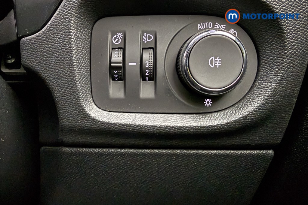 Vauxhall Corsa Design Automatic Petrol Hatchback - Stock Number (1614729) - 15th supplementary image