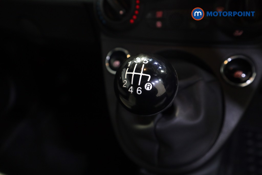 Fiat 500 Dolcevita Manual Petrol Hatchback - Stock Number (1616005) - 9th supplementary image