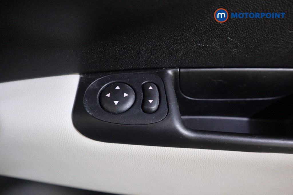 Fiat 500 Dolcevita Manual Petrol Hatchback - Stock Number (1616005) - 15th supplementary image