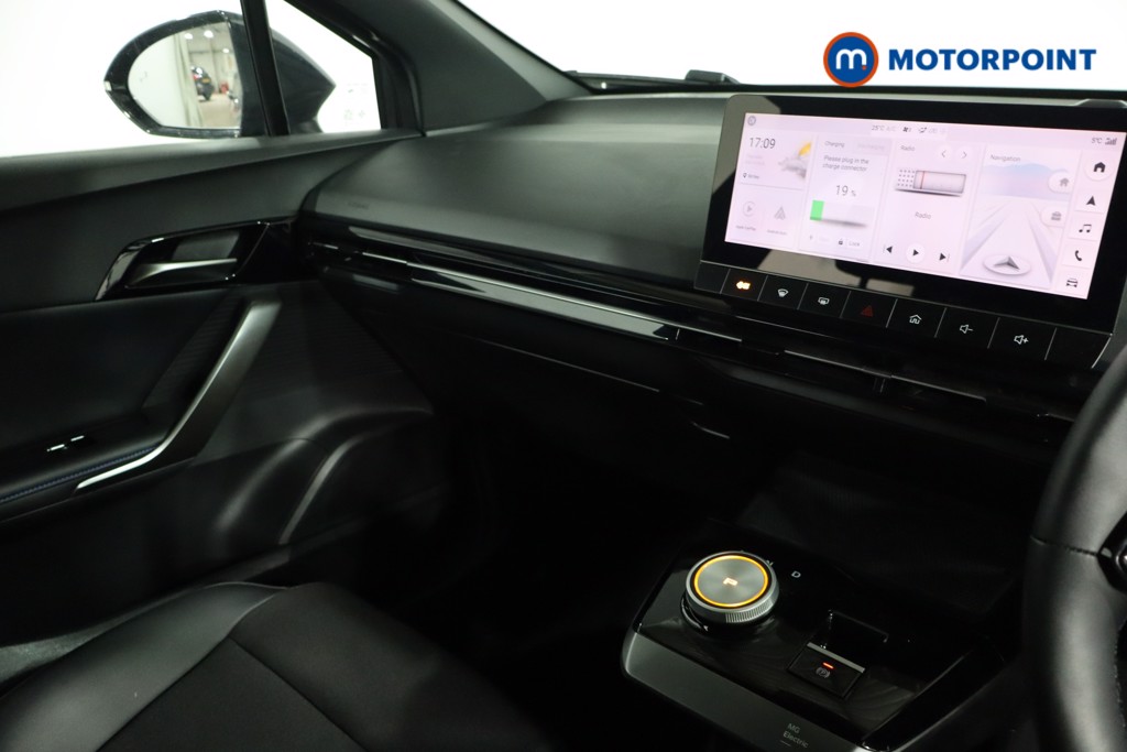 Mg Motor Uk MG4 Trophy Automatic Electric SUV - Stock Number (1616334) - 3rd supplementary image