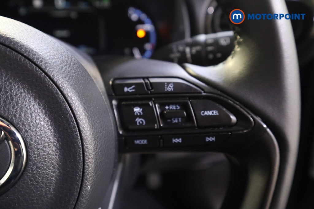 Toyota Yaris Cross Design Automatic Petrol-Electric Hybrid Estate - Stock Number (1616348) - 6th supplementary image