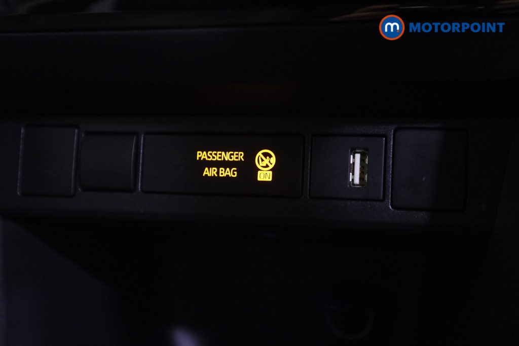 Toyota Yaris Cross Design Automatic Petrol-Electric Hybrid Estate - Stock Number (1616348) - 8th supplementary image